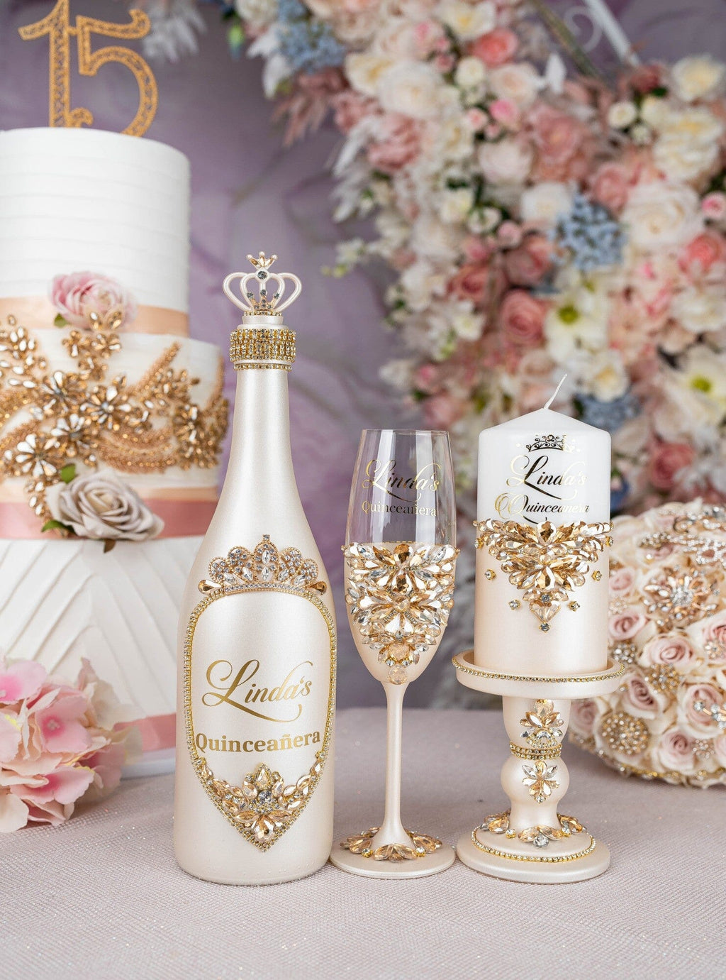 Gold quinceanera toasting package / quinceanera-decor