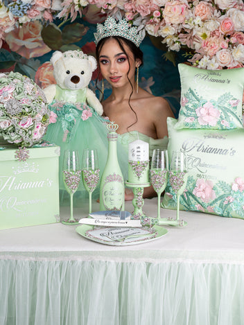 Find the best quinceanera decor in our Green Collection / quinceanera-decor
