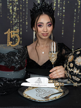 Black Quinceanera brindis package with candle
