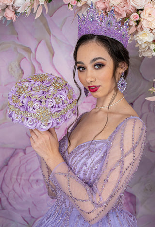 Lavender quinceanera bouquet 13 inches