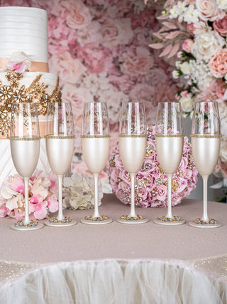 Gold 4 quinceanera champagne glasses (simple design)