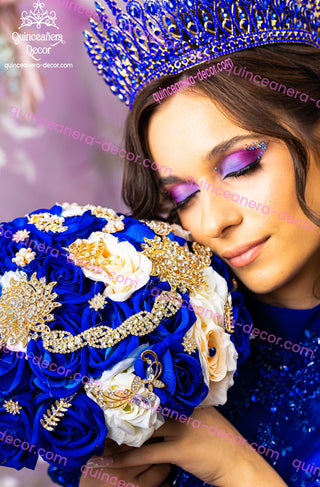 Ramo de quinceañera color royal blue 13 inches