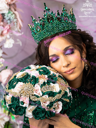 Green quinceanera guest book with pen