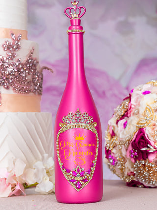 Fuchsia quinceanera package of bottle, glass and candle Kitty design