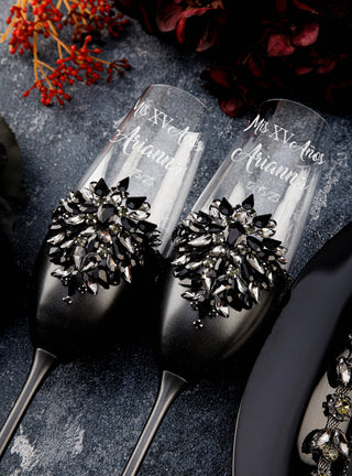 Black Gothic Quinceanera cake knife set with 1 glass