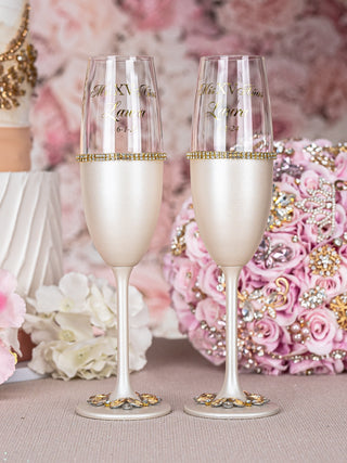 Gold 2 quinceanera champagne glasses (simple design)