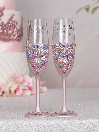 Baby pink silver quinceanera bottle with 4 glasses