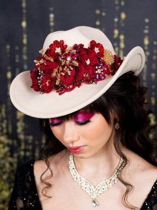 Burgundy Quinceanera Decorations | Elegant Burgundy Gold Quince Set / quinceanera-decor Burgundy Quinceanera Decorations | Elegant Burgundy Gold Quince Set / quinceanera-decor