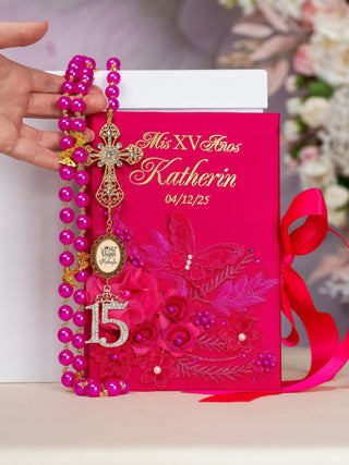 Fuchsia Quinceanera Bible with Rosary (in spanish)