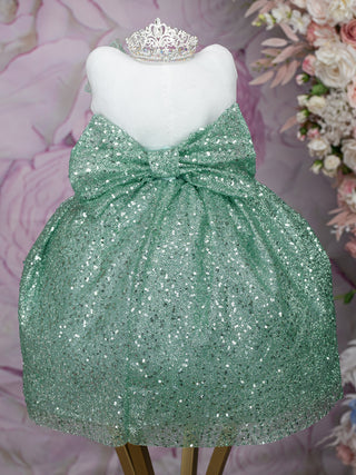 Sage green shining kitty quince doll