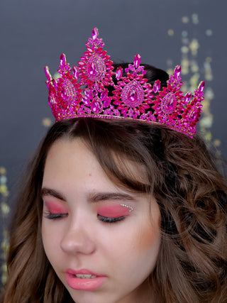 Quinceanera crown fuchsia with gold
