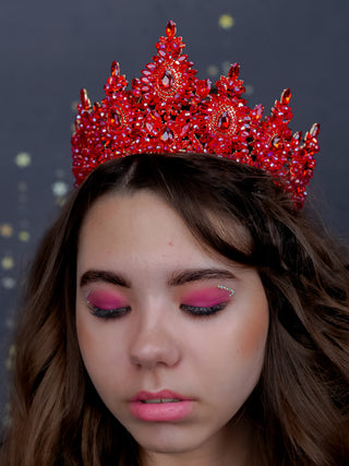 Quinceanera crown red with gold
