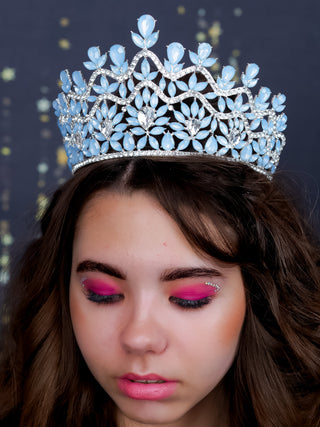 Big Quinceanera crown light blue silver