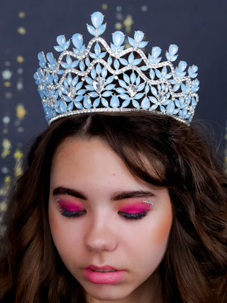Big Quinceanera crown light blue silver