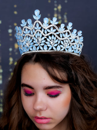 Big Quinceanera crown light blue silver
