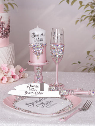 Baby pink silver quinceanera bottle with 4 glasses