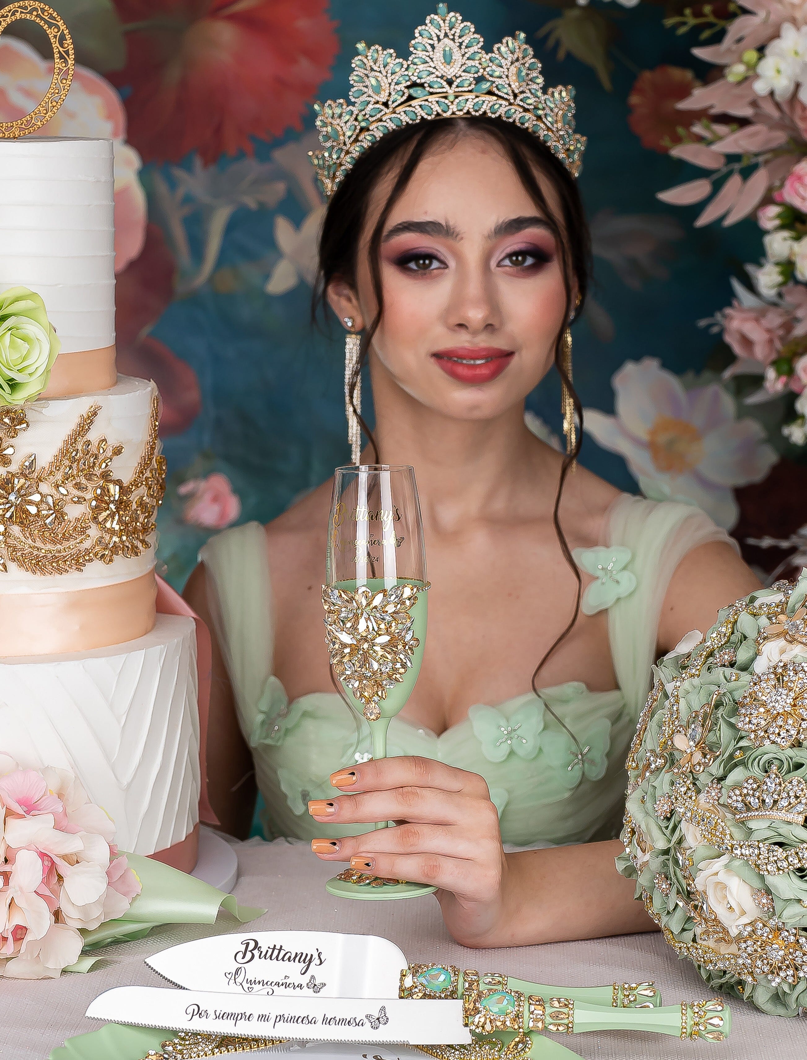 Apple green bouquet shop w/cake knife set