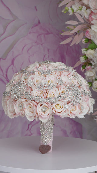 quinceanera ramo mis quince  ramo rose gold bouquet for quinceanera