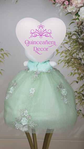 [Kitty] Sage Green Silver Quinceañera Muneca Cat