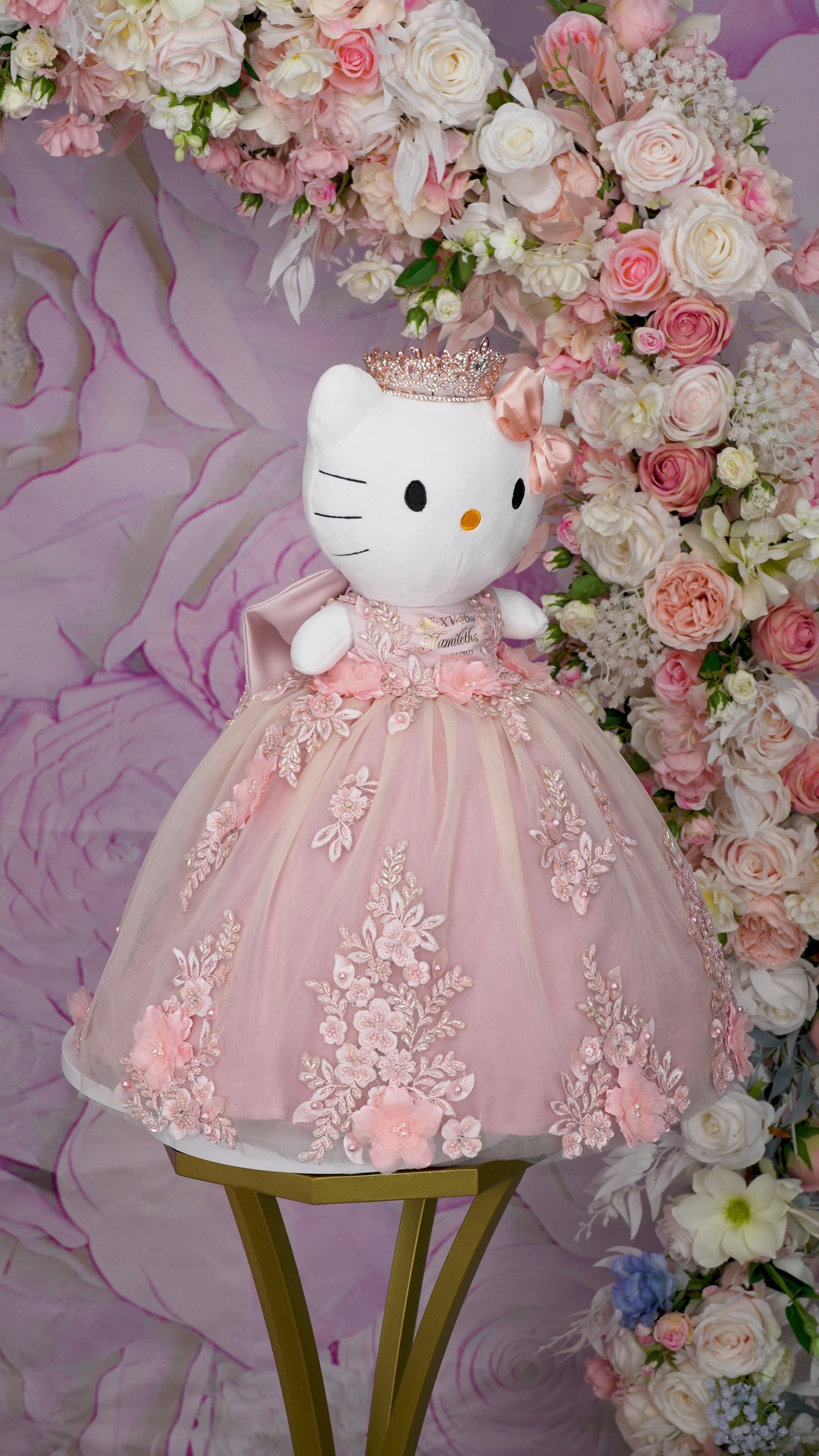 A*い様 HELLO KITTY ドレスアップコレクション　27th パースデー Rose Gold Quinceañera Hello Kitty Doll | Sweet 16 La Ultima Muneca