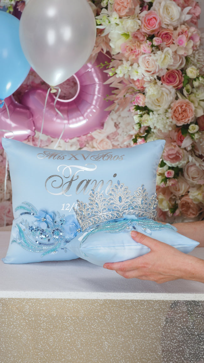 Almohada de rodillas para quinceañera de color azul claro