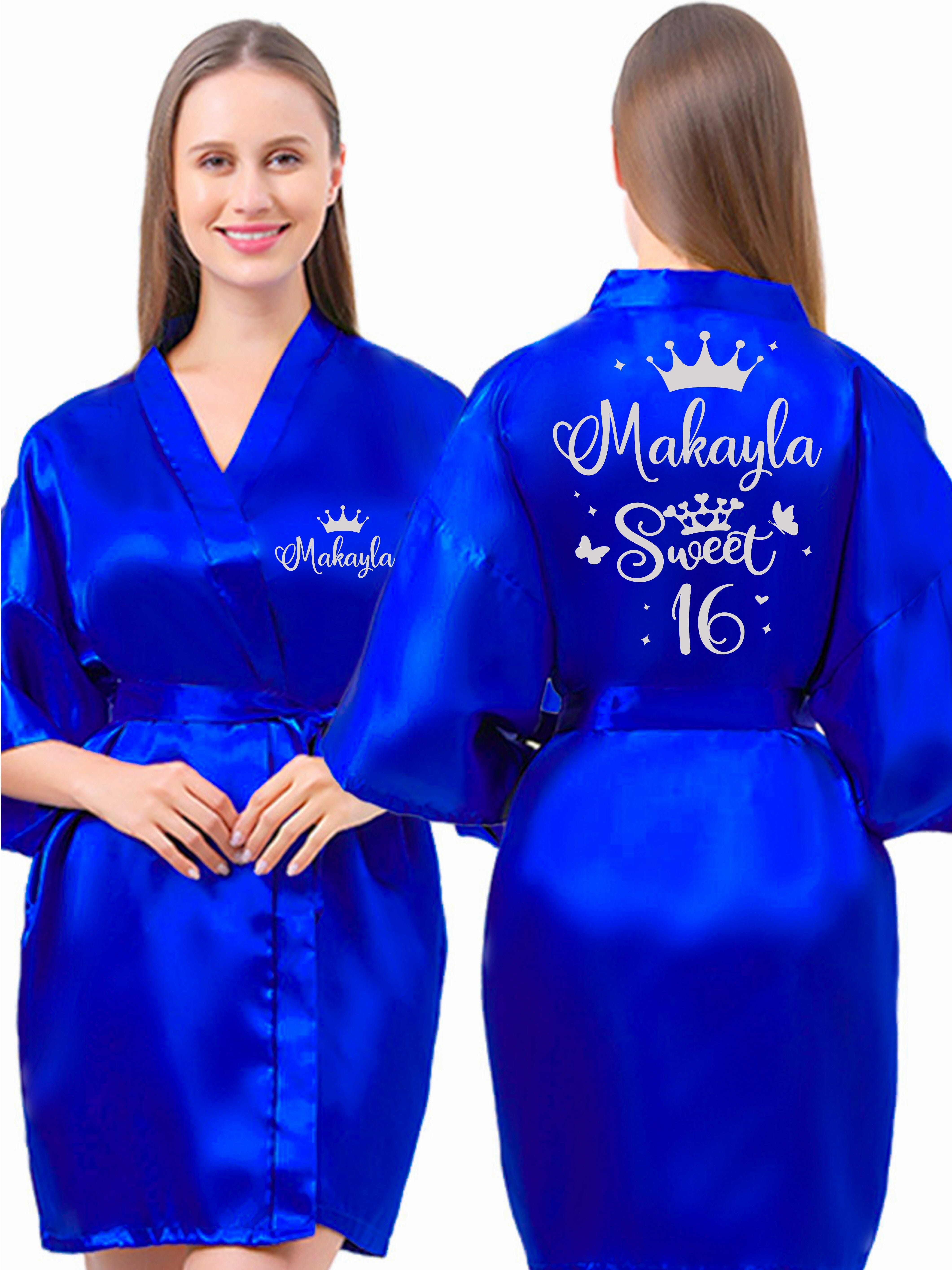 Robe Sweet 16 royal blue with silver quinceanera decor