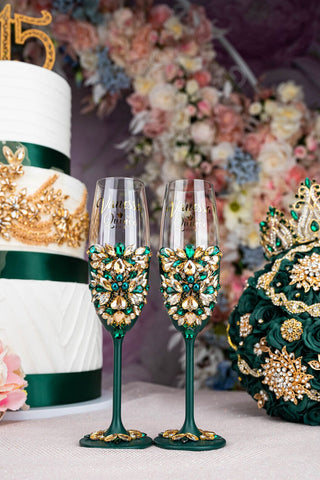 Green 2 quinceanera champagne glasses